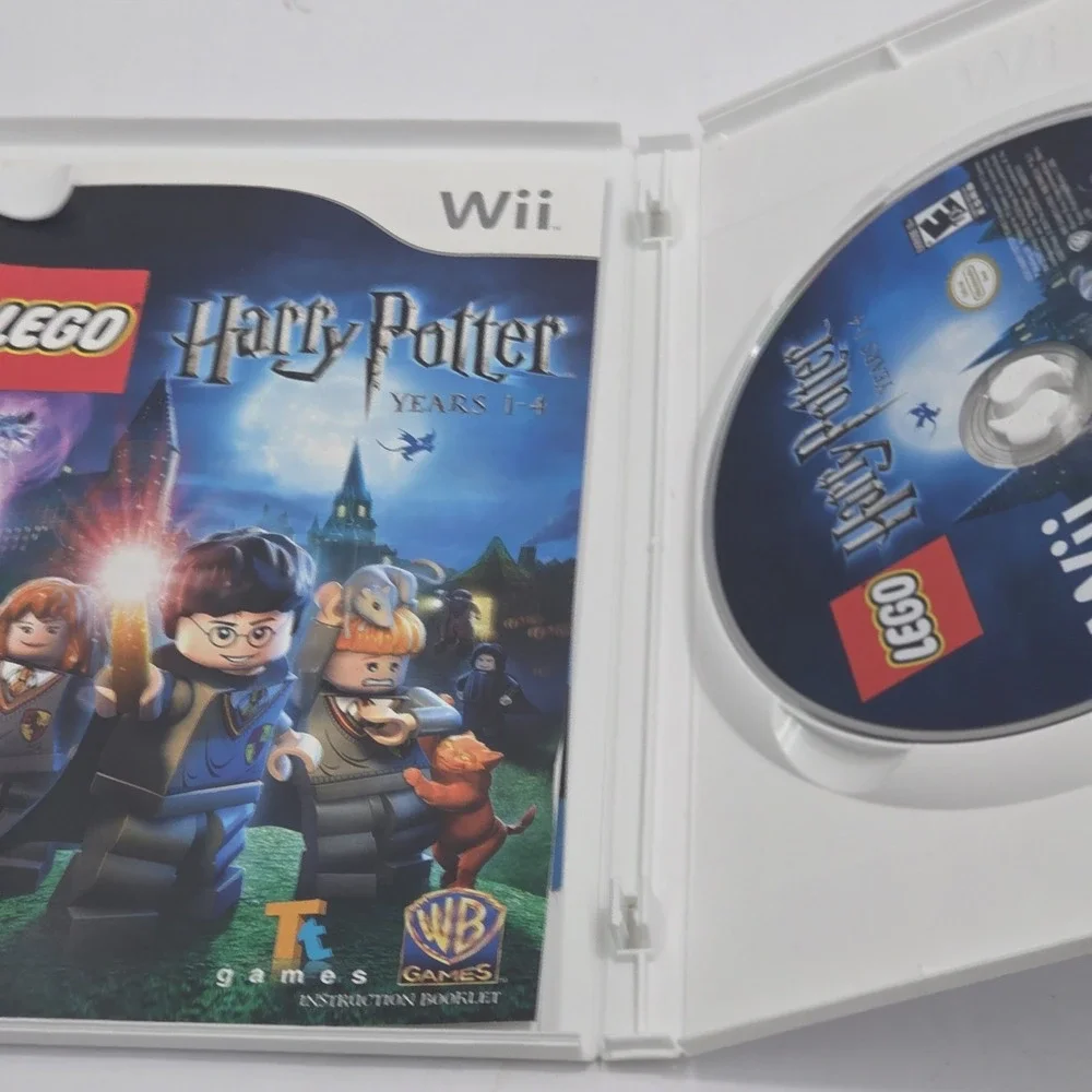 LEGO Harry Potter Years 1-4 Nintendo Wii Game Complete CIB Manual Tested